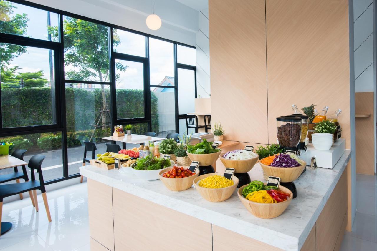 Akira Hotel ศรีราชา ภายนอก รูปภาพ